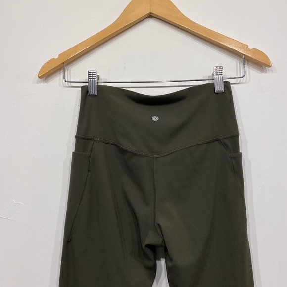 CRZ Yoga Green Flare Leg Crossover Yoga Pants Size Small - Picture 3 of 4